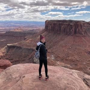 Meet your Posher, Andrea